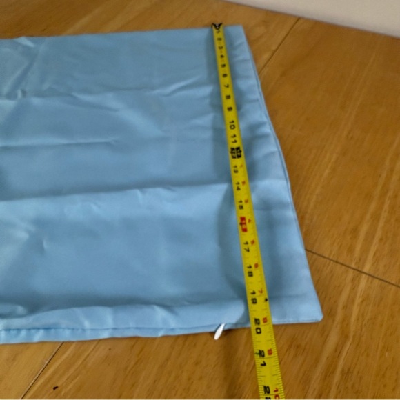 Pillow Cover By Easy-Going, New DHPW6078/20x20 in 4 pieces/Sky Blue - Picture 3 of 6